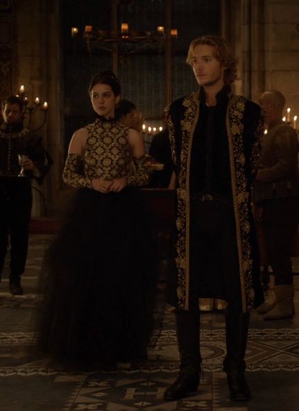 I love the outfits on this show...call me a nerd but I think they are flattering, sophisticated and chic! Francis Reign Outfits, Francis Reign, Mary And Francis, Reign Costumes, Reign Outfits, Tattoos Celebrities, Outdoors Quotes, Reign Tv Show, Marie Stuart