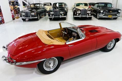 1961 Jaguar E-Type Roadster I Concours Level Restoration #2571654 | Hemmings Jaguar E Type 1961, Jaguar Roadster, Chevrolet Corvette C1, Classic Jaguar, Car Retro, Jaguar Cars, Jaguar Xk, Geneva Motor Show, Jaguar Car