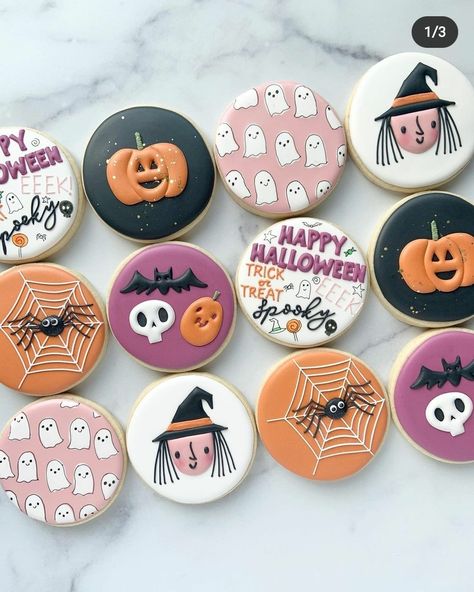 Halloween Decorated Cookies, Parents With Baby, Fall Decorated Cookies, Halloween Sugar Cookies Decorated, Cookies Halloween, Halloween Cookies Decorated, Royal Iced Cookies, My Birthday Month, Halloween Sugar Cookies