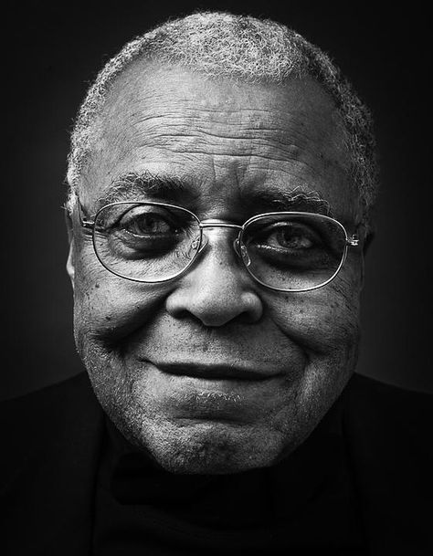 James Earl Jones - Logo Design & Illustration from www.peekodesigno.com Andy Gotts, James Earl Jones, Portrait References, Famous Portraits, Actors Male, Black Actors, Amazing Pics, Celebrity Portraits, Foto Art