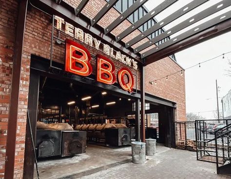 Bbq Pit Restaurant, Bbq Restaurant Decor Ideas, Bbq Restaurant Exterior Design, Small Bbq Restaurant Design, Texas Bbq Restaurant, Barbeque Restaurant Design, Barbecue Restaurant Design, Texas Bbq Restaurant Design, Terry Blacks Bbq