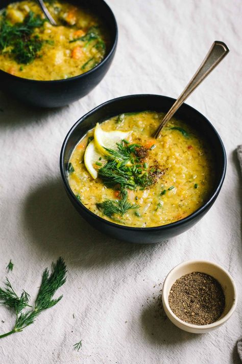 Best Lentil Soup - Lemon + Lentil -- whole hearted eats Lemon Lentil, Best Lentil Soup, Lemon Soup, Plant Based Soups, Healthy Gourmet, Red Lentil Soup, Vegan Soup Recipes, Detox Soup, Vegan Soups