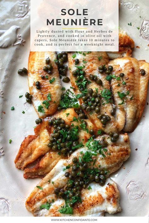 Sole meunière with capers on a platter. Sole Recipes, Sole Fish, Dover Sole, Fish Dinners, Fish Entrees, French Recipe, Veg Dishes, Pescatarian Recipes, Fish Food