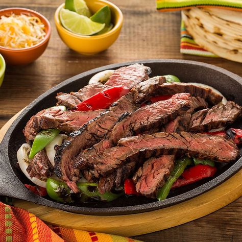 Traditional Tex-Mex Fajitas Beef Fajitas, Barbacoa Beef, Steak Fajitas, Easy Slow Cooker Recipes, Tex Mex Recipes, Skirt Steak, Carne Asada, Steak Recipes, Tex Mex