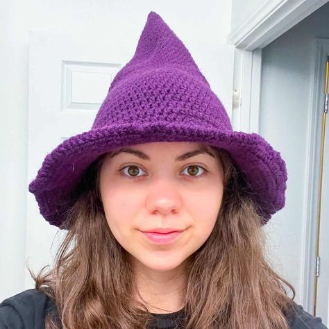 A simple Crochet Witch Hat Pattern that you can make in a few hours! Perfect for last minute Halloween costumes! Modern Witch Hat Crochet Pattern, Crochet Witch Hat Free Pattern, Crochet Witches Hat Pattern Free, Crochet Wizard Hat, Crochet Witches Hat, Crochet Witch Hat Pattern, Crochet Halloween Hat, Witch Hat Pattern, Crochet Witch Hat