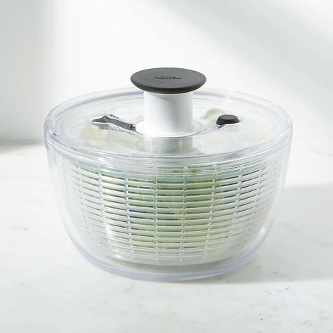 Salad Spinners, Gerobak Dorong, Food Strainer, Salad Spinner, Salad Leaves, Dishwasher Racks, Kitchen Supplies, Unique Furniture, Kitchen Essentials