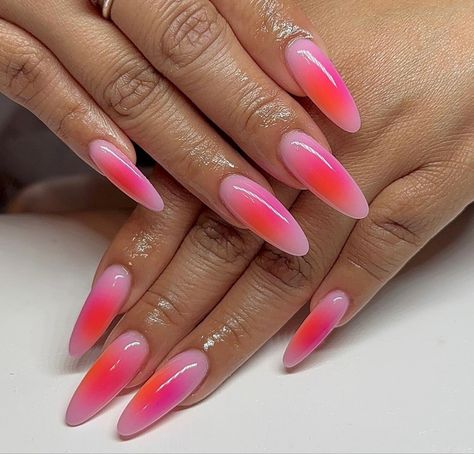 Mandel Shape Nails, Crazy Almond Nails, Fun Vacation Nails Almond Shape, Aura Nail Designs Almond, Colorful Almond Nails, Aura Nails Designs, Aura Almond Nails, Pose Capsule, Aura Nail