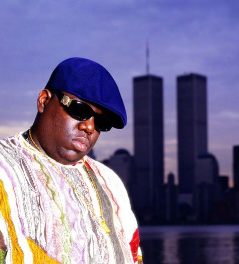 24 Jun 1994, Jersey City, New Jersey, USA --- Notorious BIG (Christopher Wallace) standing in front of the World Trade Center buildings. --- Image by © Chi Modu/Diverse Images/Corbis Hip Hop Images, Tupac And Biggie, Rap Us, 90s Rappers, Mode Hip Hop, Hip Hop Classics, Arte Hip Hop, Ll Cool J, Biggie Smalls