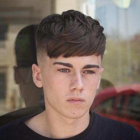 Fade With Chopped Top For Teens Hairstyles For Teenage Guys, Mid Fade Haircut, French Crop, Cool Boys Haircuts, Short Hair Ponytail, Crop Haircut, Mid Fade, Teenage Guys