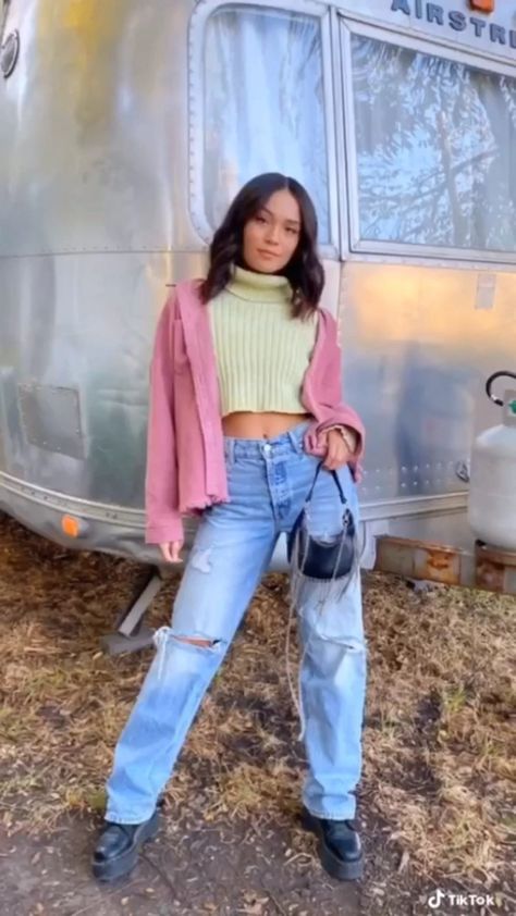 pink jacket+ green turtleneck sweater+ denim jeans Light Pink Turtleneck Outfit, Pink Turtleneck Outfit, Green Turtleneck Sweater, Green Turtleneck, Turtleneck Outfit, Pink Jacket, Green Jacket, Turtleneck Sweater, Denim Jeans