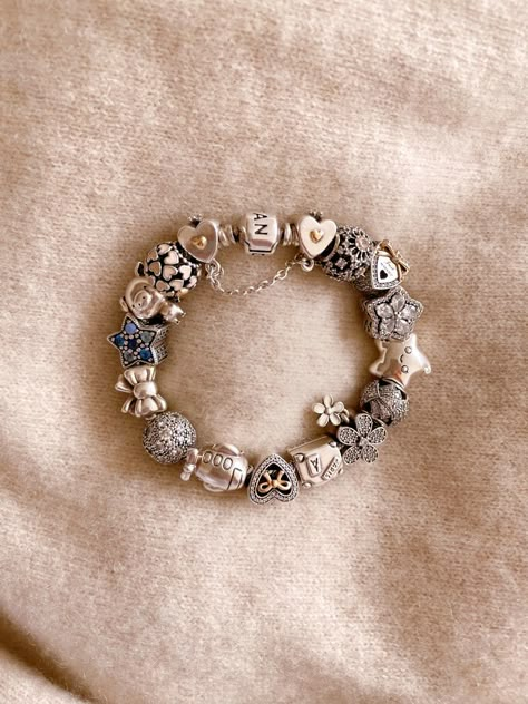 Charms Aesthetic, Silver Pandora Bracelet, Pandora Bracelet Ideas, Pandora Bracelet Charms Ideas, Fifteenth Birthday, Birthday 15, Pandora Bracelet Designs, Troll Beads, Aesthetic 2024