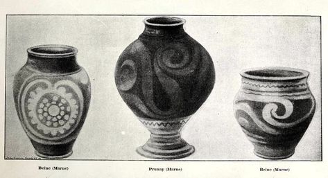 Celtic Pottery, France Illustration, Pottery Vessels, Irish Pottery, Greek Wine, Ancient Celts, Celtic Design, Celtic Art, Common Themes