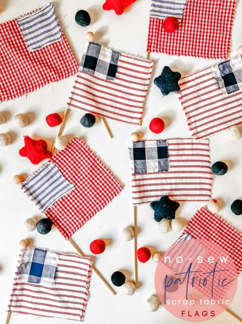 Denim Diy Projects, Patriotic Crafts Diy, Patriotic Flags, Handmade Flags, Patriotic Flowers, Patriotic Pillow, Flag Diy, Patriotic Diy, Patriotic Projects