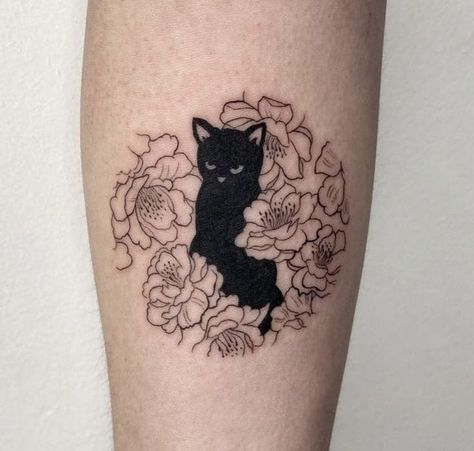 Jasper Tattoo, Small Cat Tattoo, Mother Tattoos For Children, Cat Tattoo Design, Cat Tattoo Simple, Black Cat Tattoos, Cat Tat, Cat Tattoo Designs, Cute Little Tattoos