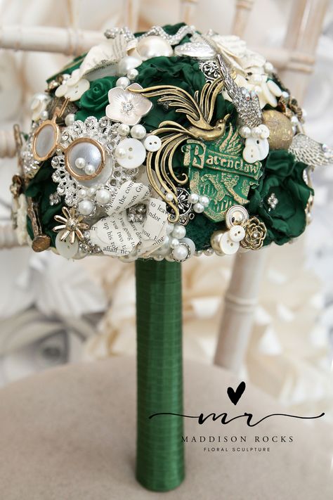 Emerald green Harry Potter inspired Brides alternative brooch bouquet maddisonrocks.etsy.com Harry Potter Bouquet Wedding, Harry Potter Flowers Arrangement, Slytherin Bouquet, Harry Potter Flower Bouquet, Harry Potter Floral Arrangements, Harry Potter Wedding Bouquet, Harry Potter Bouquet, Harry Potter Flowers, Boda Harry Potter