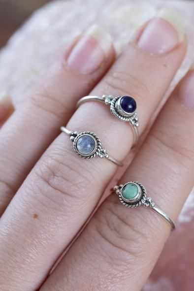 10 Ways To Wear, Soldered Jewelry, Trendy Rings, Metal Smithing, Silver Rings With Stones, Best Engagement Rings, Midi Ring, Dope Jewelry, Gem Ring