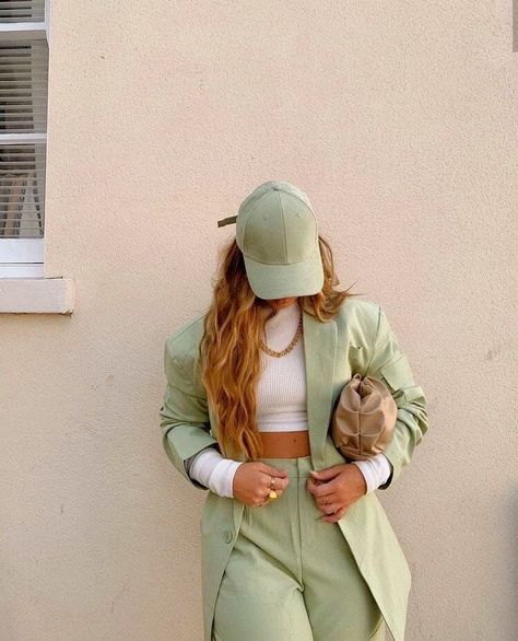 Style Vert, Mint Green Aesthetic, Kleidung Diy, Green Suit, Green Fits, Spring Fits, Foto Poses, Ținută Casual, Modieuze Outfits