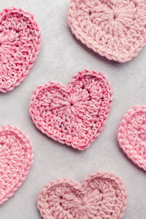 Learn how to crochet heart patterns with this collection of the best crochet heart patterns and Valentine's Day projects. Free Heart Crochet Pattern, Crocheted Hearts, Crochet Valentine Patterns, Different Crochet Stitches, Crochet Heart Pattern, Valentines Patterns, Crochet Coaster Pattern, Valentines Crochet, Holiday Crochet