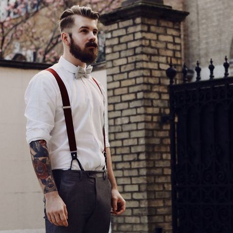 The Dapper Matter — Great look- maroon suspenders + grey pants Hipster Groom, Beards And Mustaches, Hipster Wedding, Vintage Man, Beard Tattoo, Hipster Man, Hipster Mens Fashion, Vintage Clothing Men, Beard No Mustache