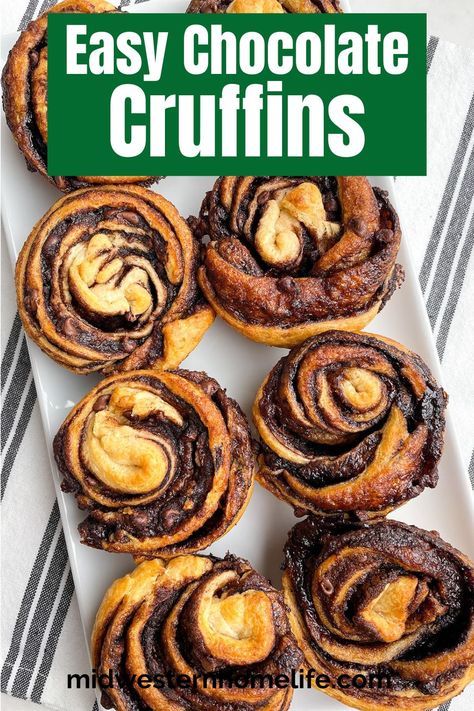 Chocolate Cinnamon Cruffins are soft and flaky pastries made with crescent dough, cinnamon brown sugar, and chocolate chips rolled up like a muffin. This super easy cruffin recipe is just as delicious plain as it is glopped with soft cinnamon roll frosting. Chocolate Danish Recipe, Chocolate Cruffin Recipe, Cinnamon Roll Cruffins, Chocolate Crescent Roll Recipes, Croissant Recipe Ideas, Mini Cruffins, Cruffins With Crescent Rolls, Cruffins With Puff Pastry, Chocolate Breakfast Ideas