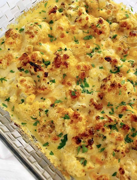 Slow Cooker Appetizers, Oven Roasted Cauliflower, Free Keto Meal Plan, Cauliflower Mac And Cheese, Baked Cauliflower, Low Carb Sides, Keto Cooking, Keto Side Dishes, Cheesy Sauce