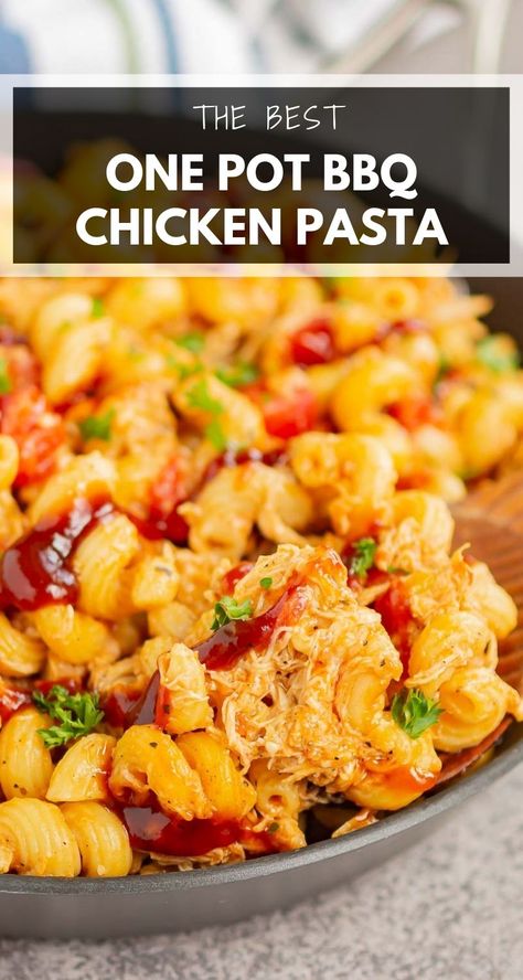 Rotisserie Chicken Bbq, Leftover Bbq Chicken Recipes, Bbq Pasta, Bbq Chicken Pasta, Chicken Pasta Dishes, Barbeque Chicken, Honey Bbq Chicken, Tangy Bbq Sauce, Chicken Bbq