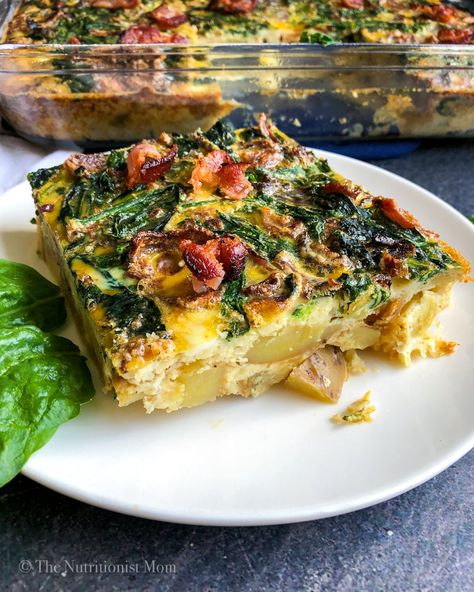 Breakfast Casserole With Spinach, Casserole With Spinach, Potato Egg Casserole, Egg Casseroles, Spinach Potato, Spinach And Bacon, Breakfast Potato Casserole, Spinach Breakfast, Protein Mug Cakes