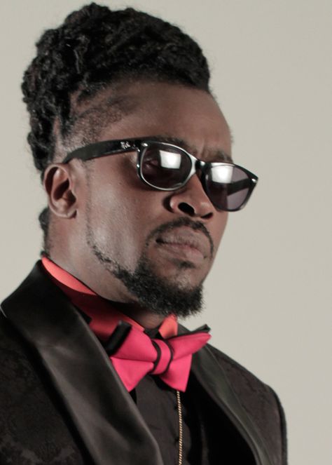 Beenie Man, Dance Hall, Square Sunglasses Men, Famous People, Square Sunglass, Celebrities, Music, Quick Saves