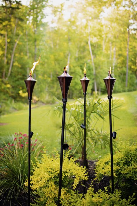 Tiki Torches Backyard, Citronella Torches, Outdoor Torches, Mini String Lights, Modern Flush Mount, Metal Pole, Tiki Torches, Outdoor Setting, Indoor Patio Furniture