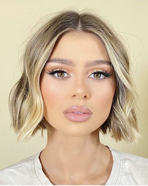 Raquel Leviss, Kids Short Hair Styles, Short Textured Hair, Messy Bob Hairstyles, Short Ombre Hair, Blonde Bob Hairstyles, Chin Length Hair, Hair Stylist Life, September 17