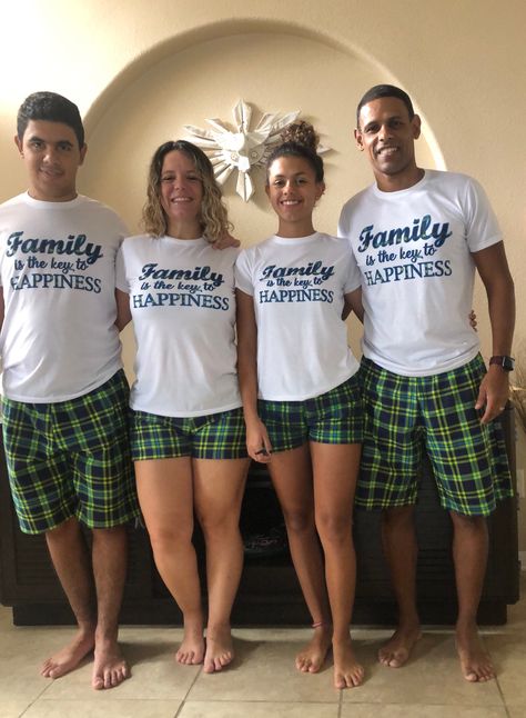 Adult Christmas Pajamas, Pajamas Matching, Family Pjs, Matching Family Christmas Pajamas, Pj Party, Cute Christmas Outfits, Family Pajama Sets, Vacation Family, Couple Pajamas