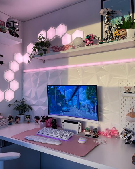 Pc Setup And Vanity, Gaming Room Led Lights, Small Pc Setup, Simple Pc Setup, White Desk Setup, Games Room Inspiration, Small Game Rooms, Gaming Desk Setup, Setup Gamer