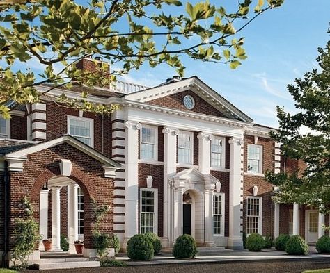 6 Classic Georgian Homes from the AD Archives Photos | Architectural Digest Amman Downtown, American Prairie, Dream Estate, Houses Exterior, Architecture Styles, Georgian Style Homes, Uk House, Sims Inspiration, Witch Series