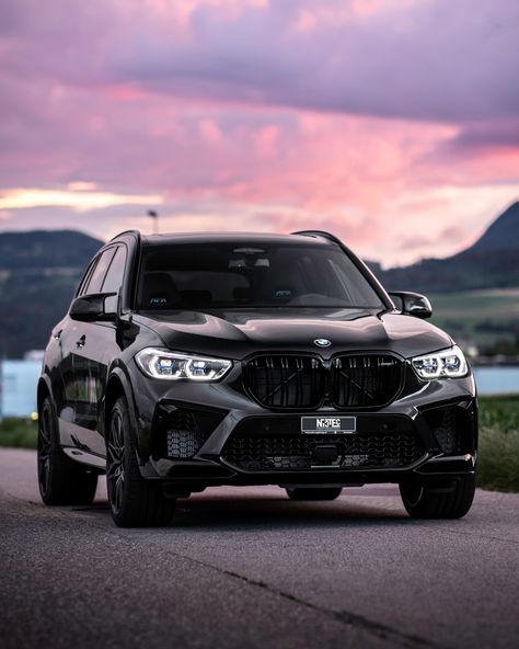 Bmw X3 Black, Bmw Black, Bavarian Motor Works, Bmw X5 M, Luxury Car Brands, Bmw X4, Tag Friends, Bmw Suv, Suv Cars