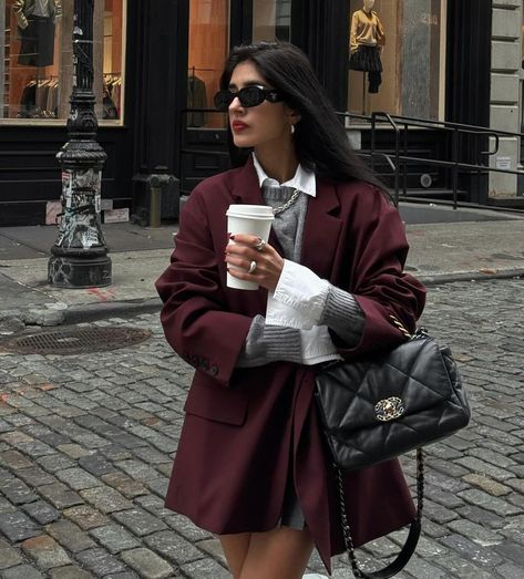 Mixing in the shape of now with the Brooklyn blazer in navy, burgundy & charcoal. Styled by @modedamour @whatgigiwears @narrinanatasha @asandcoffee @modeetchien Burgundy Blazer Outfit, Street Style Autumn, Women's Street Style, Elegant Classy Outfits, Burgundy Outfit, Burgundy Blazer, Professional Outfits Women, Suit Pattern, Business Outfits Women