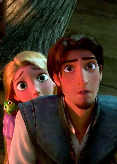 She’s hiding behind him. Cute! <333 Flynn Rider And Rapunzel, Princesa Rapunzel Disney, Lindo Disney, Tangled Wallpaper, Rapunzel Disney, Foto Disney, Rapunzel And Eugene, 디즈니 캐릭터, Images Disney