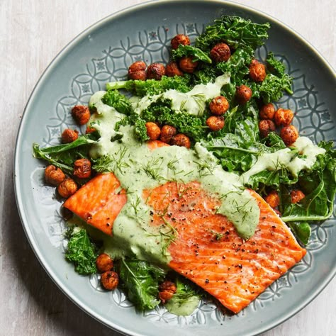 Roasted Salmon with Smoky Chickpeas & Greens Healthy Salmon Dinner, 200 Calorie, 500 Calorie, Breakfast Low Carb, Overnight Oat, Healthy Salmon, Salmon Dinner, Dash Diet, Protein Recipes