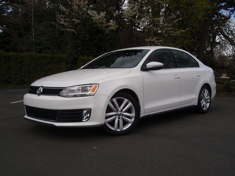 2012 Volkswagen Jetta GLI Jetta Car, Vw Gli, Luxe Auto's, Jetta Tdi, Ferdinand Porsche, Volkswagen Car, Car Goals, Car Volkswagen, Volkswagen Models