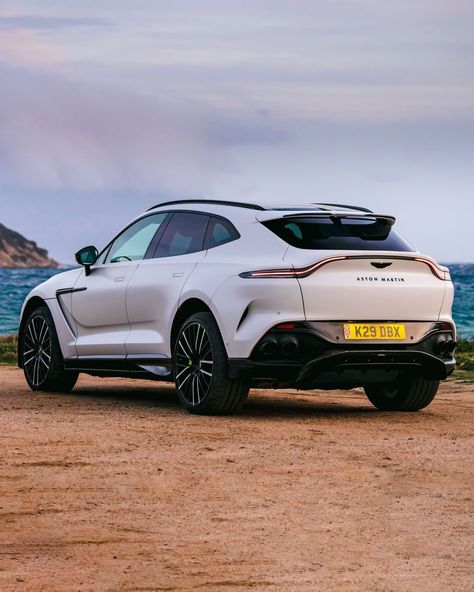 Ashton Martin Suv, Aston Martin Truck, Austin Martin Suv, Dbx Aston Martin, Aston Martin Dbx Suv, Suv Aesthetic, Aston Martin Dbx 707, Aston Martin Suv, 2023 Aston Martin