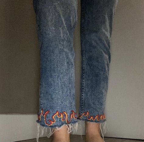 Embroider Pants Ideas, Flame Embroidery Jeans, Embroidered Jeans Diy, Flame Embroidery, Embroidered Jean Jacket, Jean Large, Jeans Diy, Cuffed Pants, Embroidered Clothes