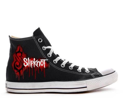 Slipknot Chucks Beatles Style, Beatles Fashion, Slipknot, Foo Fighters, Converse Chuck Taylor High Top Sneaker, Converse High Top Sneaker, High Top Sneakers, Converse, Socks