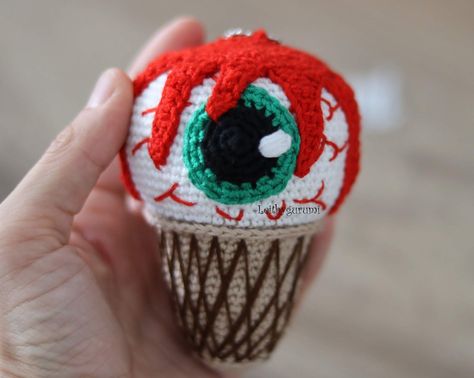 Crochet a Creepy 'Eye Scream' Cone! Get the Free Pattern From Leithygurumi 👁️🍦😱 #amigurumi #crochet #halloween #freepattern Amigurumi For Beginners, Creepy Eyes, What Is Halloween, Crochet Hack, Red Heart Patterns, Crochet Eyes, Crochet Halloween, Amazing Crochet, Amigurumi Animals