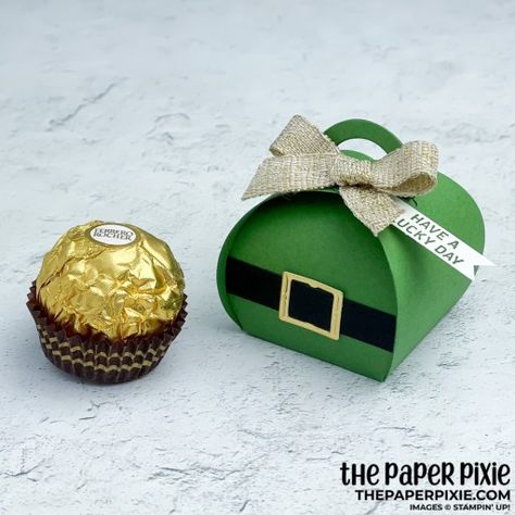 The Paper Pixie, Paper Pixie, St Patrick Day Treats, St Patricks Day Cards, St Patricks Crafts, St Patrick's Day Decorations, Saint Patties, St Patrick's Day Crafts, Candy Holder