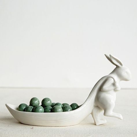 Ceramics Floor, Do It Yourself Decoration, Porcelain Rabbit, Ceramic Rabbit, Ceramic Jewelry Dish, Dish Storage, Tanah Liat, Decor Figurines, Antique Farmhouse