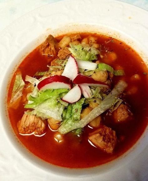 recetas fáciles de preparar 😋 | Pozole Rojo de Puerco 😋😋 | Facebook Chimichurri Shrimp, Tripe Soup, Pulled Chicken Tacos, Chorizo Breakfast, Easy Guacamole, Turkey Meat, Mexican Chicken, Low Sodium Chicken Broth, Chicken Stew