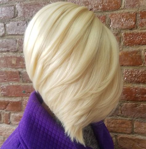 Layered Angled Bob Weave Blonde Quick Weave Black Women, Quick Weave Black Women, Blonde Quick Weave, Blonde Bob Weave, Weave Black Women, Quick Weave Styles, Long Weave Hairstyles, Platinum Blonde Bobs, Short Weave Hairstyles