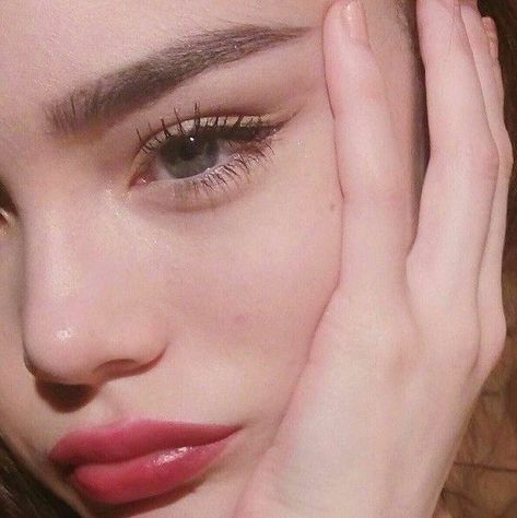 Beauty Make-up, Odaiba, Maya Angelou, Pale Skin, Pretty Makeup, Cute Makeup, Aesthetic Makeup, Makeup Inspo, Aesthetic Girl