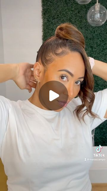 4x Emmy Award Winning Journalist on Instagram: "Gotta love an easy protective style. 😉" Easy Updo Black Women, Messy Bun Black Women Natural Hair, Pin Up Buns For Black Women, Up Dos For Medium Hair Black Women, Black Hair Messy Bun, Side Bun Updo, Easy Protective Hairstyles, Black Hair Bun, Messy Updo