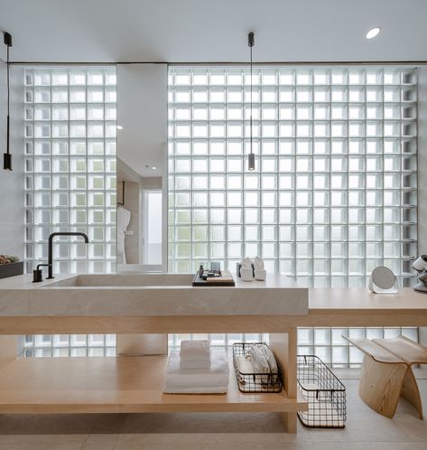 Bathroom Window Glass Block, Glass Cube Shower Wall, Glass Block Interior, Glass Block Bathroom, Glass Wall Bathroom, Brick Bathroom, Glass Blocks Wall, Glass Block Windows, Glass Brick