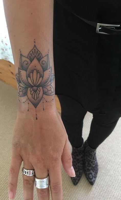 Lotus Hand Tattoos For Women, Lotus Forearm Tattoo, Front Forearm Tattoo Women, Lotus Flower Wrist Tattoo, Lotus Hand Tattoo, Mandala Floral Tattoo Design, Mandala Floral Tattoo, Wrist Hand Tattoo, Traditional Mandala Tattoo